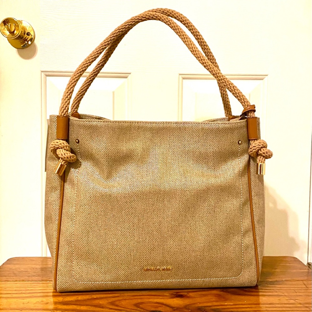 Michael Kors Isla grab bag